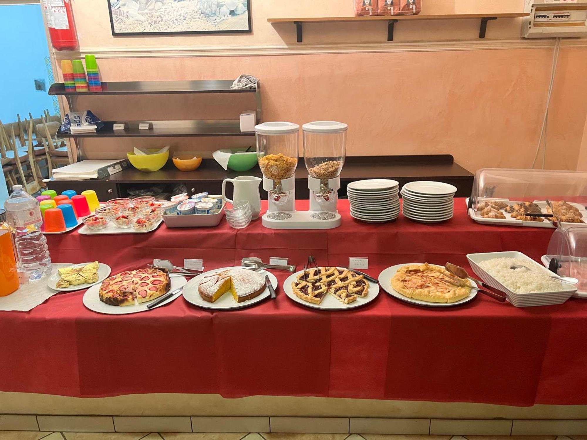 Hotel Carol Cesenatico Kültér fotó
